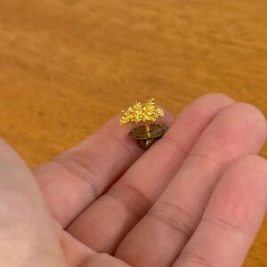 Vintage Klondike Mining Panning Fake Gold Nugget Souvenir Button Lapel Pin